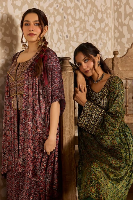 Akashi Clothing Green Modal, Satin Embroidery Round Neck Ajrakh Print Kurta And Palazzo Set at Aza Fashions Akashi Clothing_Green Modal, Satin Embroidery Round Neck Ajrakh Print Kurta And Palazzo Set _at_Aza_Fashions