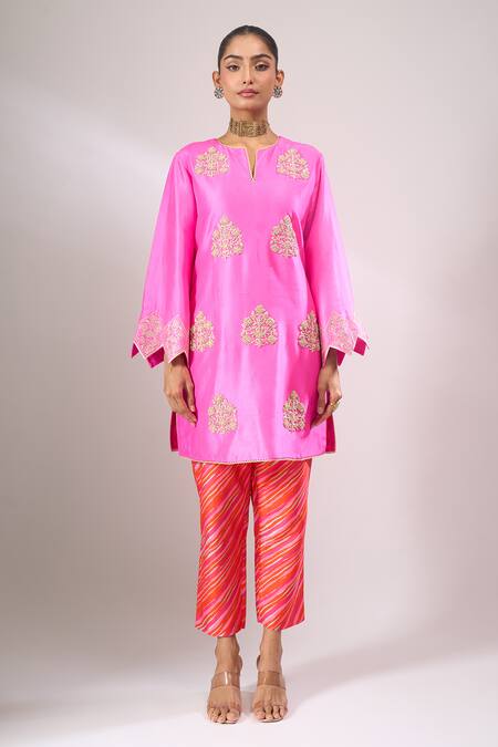 Shop_Archana Shah_Pink Silk Embroidery, Metallic Thread Split V-neck Dahlia Kurta Set _Online_at_Aza_Fashions