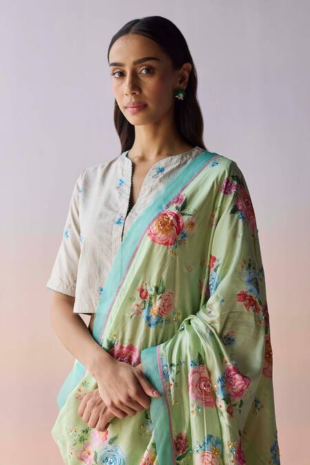 Shop Surmaye Mint Organza, Silk Sequins, Beads Kindred Petals Green Saree Online at Aza Fashions Shop_Surmaye_Mint Organza, Silk Sequins, Beads Kindred Petals Green Saree _Online_at_Aza_Fashions