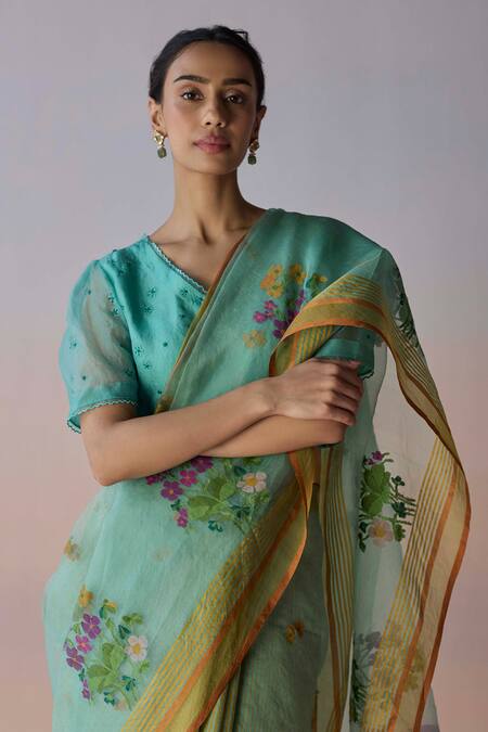 Buy Surmaye Green Organza, Silk Embroidery Earthsong Jamdani Saree Online at Aza Fashions Buy_Surmaye_Green Organza, Silk Embroidery Earthsong Jamdani Saree _Online_at_Aza_Fashions
