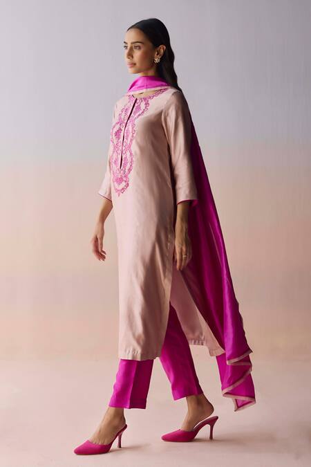 Surmaye_Blush Organza, Silk Embroidery, Beads Round Neck Riverstone Kurta And Pant Set _Online_at_Aza_Fashions