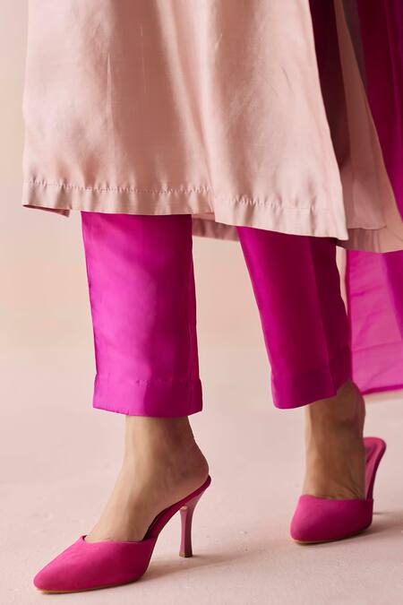 Buy_Surmaye_Blush Organza, Silk Embroidery, Beads Round Neck Riverstone Kurta And Pant Set _Online_at_Aza_Fashions