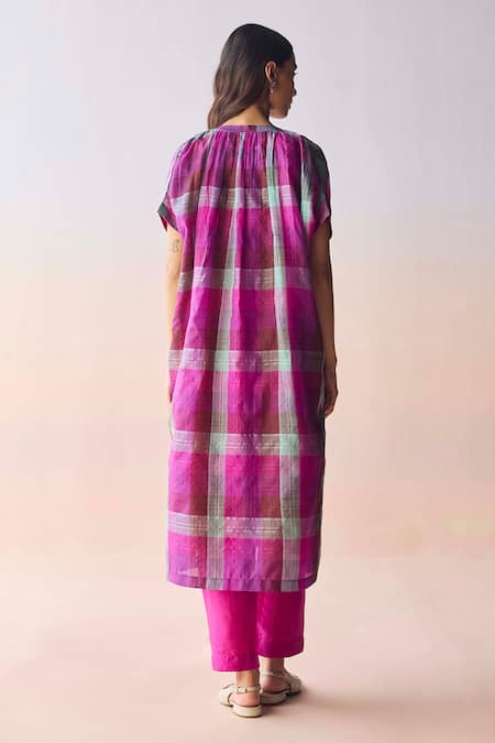 Surmaye Rooted Pink Kurta Set 