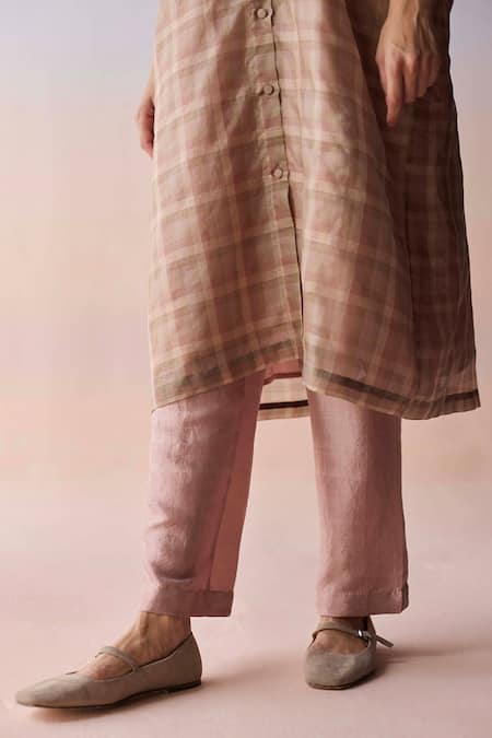 Buy_Surmaye_Brown Kota Doria, Silk Round Neck, Split Rooted Kurta Set _Online_at_Aza_Fashions
