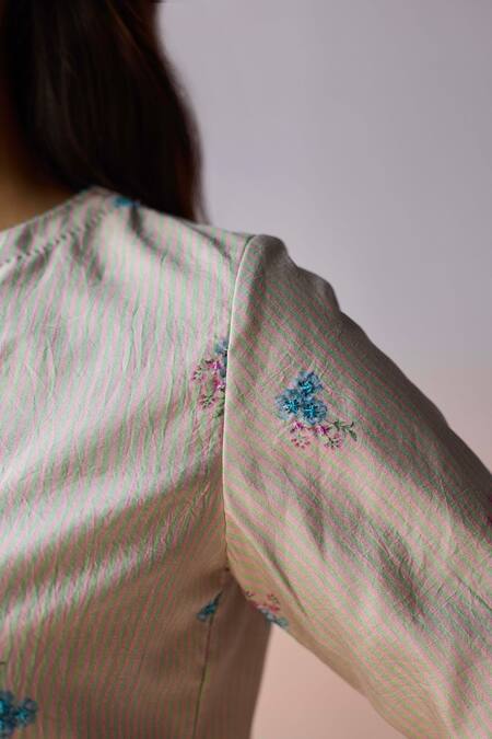 Buy_Surmaye_Pink Silk Beads, Embroidery Split V-neck Soulflower Green Blouse _Online_at_Aza_Fashions