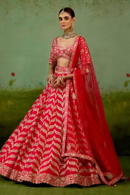 Buy Shyam Narayan Prasad Red Silk, Organza Embroidery, Zari, Beads Sweetheart Neck Lehenga Set Online at Aza Fashions Buy_Shyam Narayan Prasad_Red Silk, Organza Embroidery, Zari, Beads Sweetheart Neck Lehenga Set _Online_at_Aza_Fashions