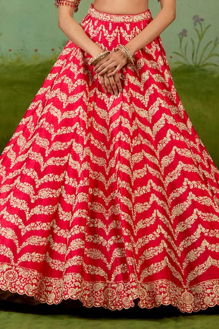 Shyam Narayan Prasad Red Silk, Organza Embroidery, Zari, Beads Sweetheart Neck Lehenga Set at Aza Fashions Shyam Narayan Prasad_Red Silk, Organza Embroidery, Zari, Beads Sweetheart Neck Lehenga Set _at_Aza_Fashions