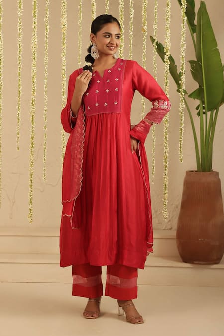 Gulabik Jaipur Gota Patti Work Kurta Set 