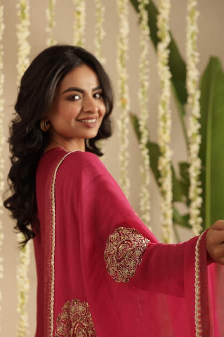 Buy_Gulabik Jaipur_Magenta Chanderi, Organza Embroidery, Sequins, Zari Split Deep Kurta Set _Online_at_Aza_Fashions