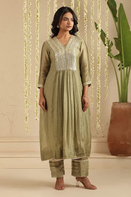 Gulabik Jaipur_Green Chanderi, Cotton Sequins, Embroidery V-neck Moss Kurta And Pant Set _at_Aza_Fashions