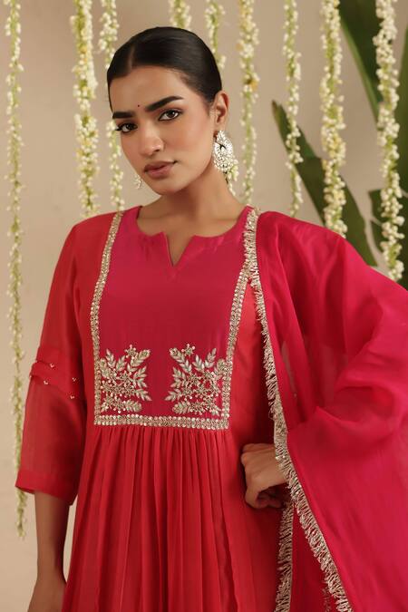 Shop_Gulabik Jaipur_Red Chanderi Embroidery, Metallic Thread, Beads, Zari Split V-neck Kurta Set 