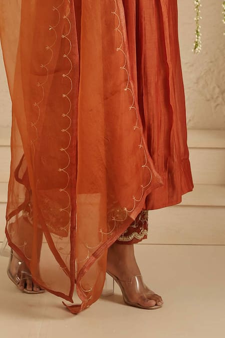 Gulabik Jaipur_Orange Chanderi, Organza Embroidery, Sequins Split V-neck Kurta Set _Online_at_Aza_Fashions