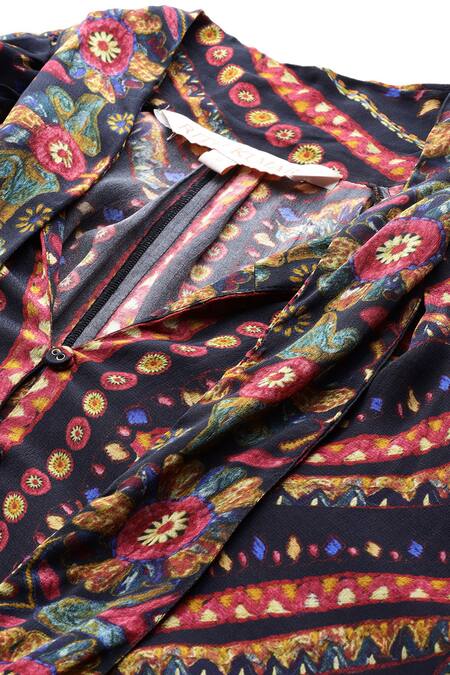 Shop Ritu Kumar Black Viscose V-neck Amelia Geometric Kaftan Online at Aza Fashions Shop_Ritu Kumar_Black Viscose V-neck Amelia Geometric Kaftan _Online_at_Aza_Fashions