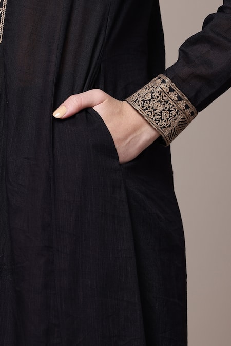 Ritu Kumar Black Cotton Embroidery V-neck Aztec Kurta And Palazzo Set Online at Aza Fashions Ritu Kumar_Black Cotton Embroidery V-neck Aztec Kurta And Palazzo Set _Online_at_Aza_Fashions