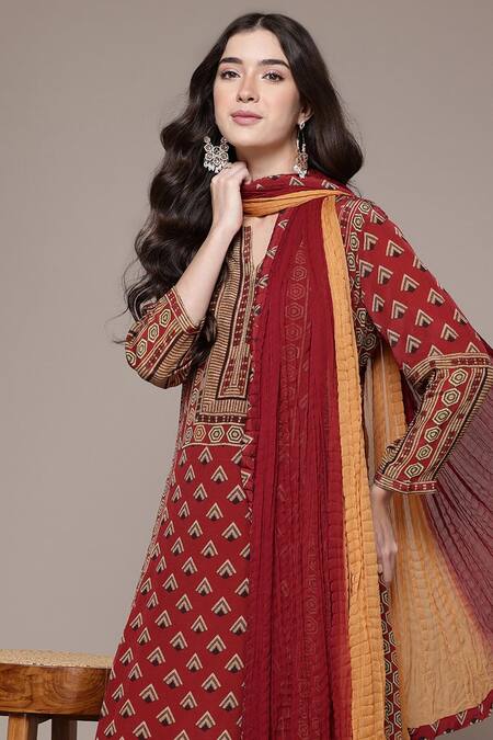 Ritu Kumar Red , Crepe, Chinon Geometric Print Kurta, Pant And Dupatta Set Online at Aza Fashions Ritu Kumar_Red , Crepe, Chinon Geometric Print Kurta, Pant And Dupatta Set _Online_at_Aza_Fashions