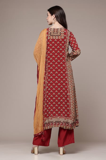 Shop Ritu Kumar Red , Crepe, Chinon Geometric Print Kurta, Pant And Dupatta Set at Aza Fashions Shop_Ritu Kumar_Red , Crepe, Chinon Geometric Print Kurta, Pant And Dupatta Set _at_Aza_Fashions