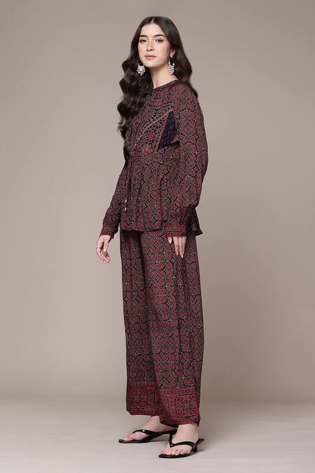 Ritu Kumar Black Viscose, Silk Crew Neck, Keyhole Geometric Print Full Sleeve Kurti And Pant at Aza Fashions Ritu Kumar_Black Viscose, Silk Crew Neck, Keyhole Geometric Print Full Sleeve Kurti And Pant _at_Aza_Fashions