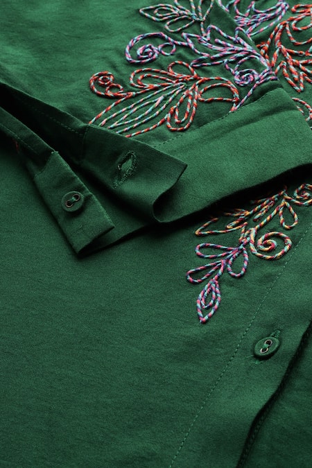 Ritu Kumar Green Silk Embroidery Mandarin Collar Twist Anchor Staple Straight Kurta at Aza Fashions Ritu Kumar_Green Silk Embroidery Mandarin Collar Twist Anchor Staple Straight Kurta _at_Aza_Fashions