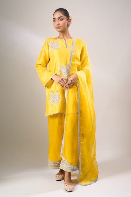 Archana Shah Butta Embroidered Short Kurta Set