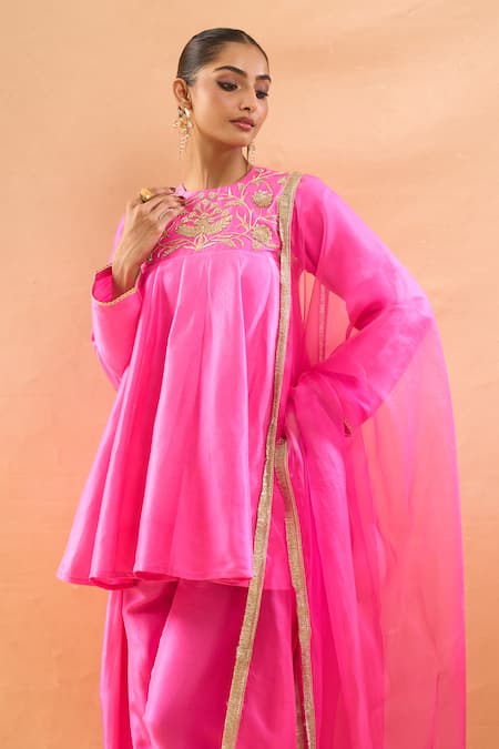 Archana Shah_Pink Embroidery, Metallic Thread, Piping Round Neck Peplum Kurta Set _at_Aza_Fashions
