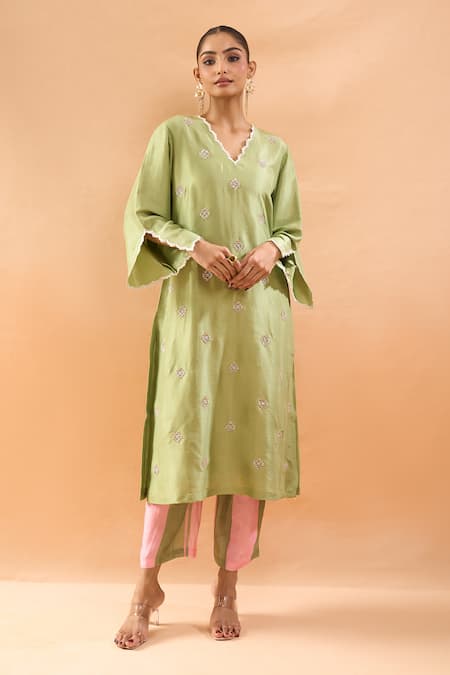 Archana Shah Embroidered Kurta & Pant Set