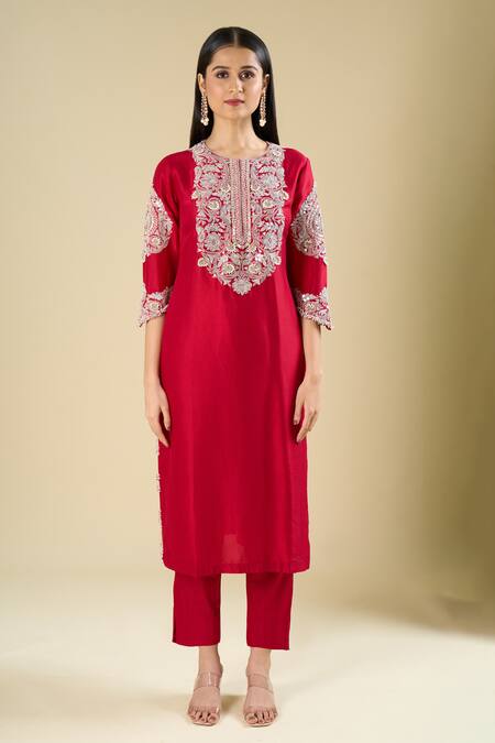 Buy_Prisho_Red Embroidery, Sequins Split V-neck Long Kurta Set _Online_at_Aza_Fashions