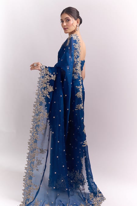 Anushree Reddy Embroidered Saree With Unstitched Blouse Piece 