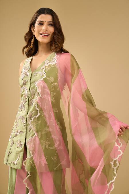 Shop Archana Shah Green Zari, Embroidery V-neck Kurta Bell Bottom Pant Set Online at Aza Fashions Shop_Archana Shah_Green Zari, Embroidery V-neck Kurta Bell Bottom Pant Set _Online_at_Aza_Fashions