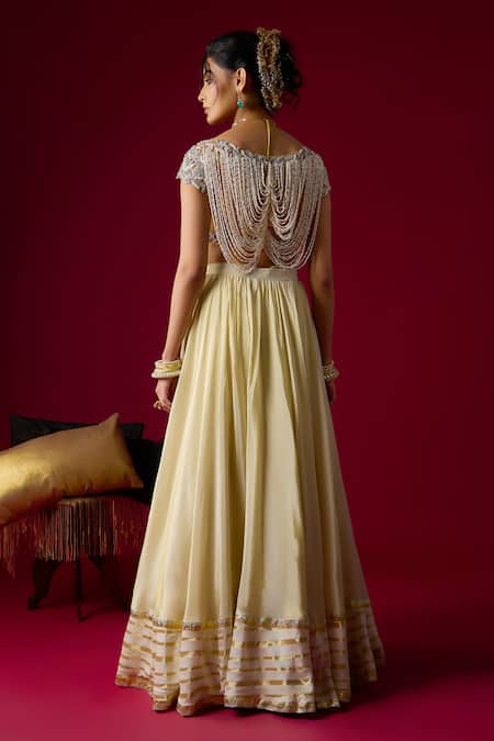 RAYASHA KHAN Nora Lehenga Set With Pearl Back Blouse 