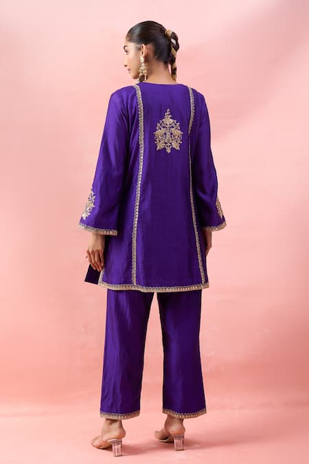 Surbhi Shah Phool Bagh Embroidered Kurta Set 