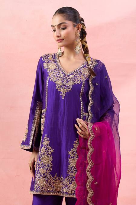 Buy_Surbhi Shah_Purple Embroidery, Metallic Thread, Zari V-neck Phool Bagh Kurta Set _Online_at_Aza_Fashions