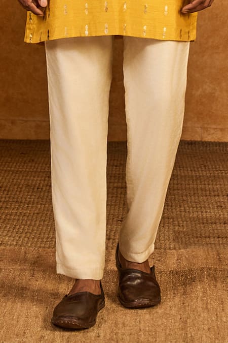 Buy_Masaba_Yellow Silk Foil Printing Trinklet And Pots Kurta & Pant Set _Online_at_Aza_Fashions