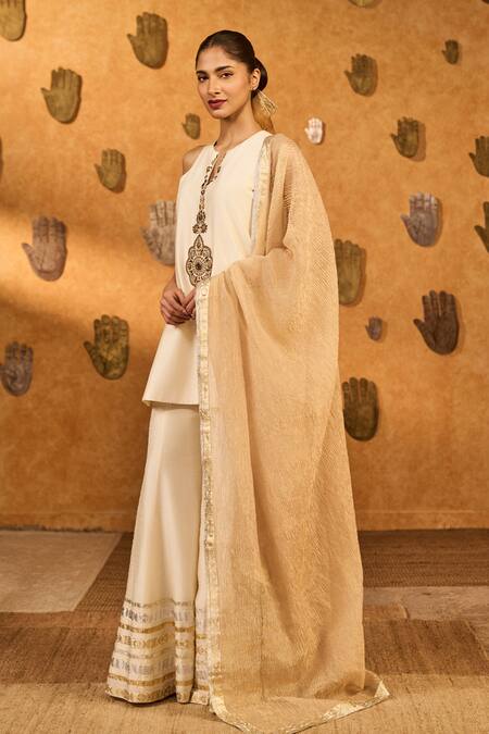 Shop_Masaba_Ivory Silk, Tissue Embroidery, Metallic Thread, Foil Gilded Kurta And Pant Set 