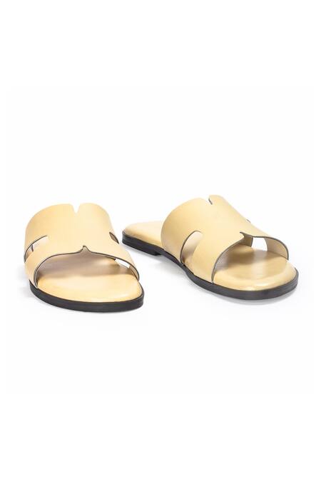 Buy Domani Beige Hades Handcrafted Leather Slippers Online at Aza Fashions Buy_Domani_Beige Hades Handcrafted Leather Slippers _Online_at_Aza_Fashions