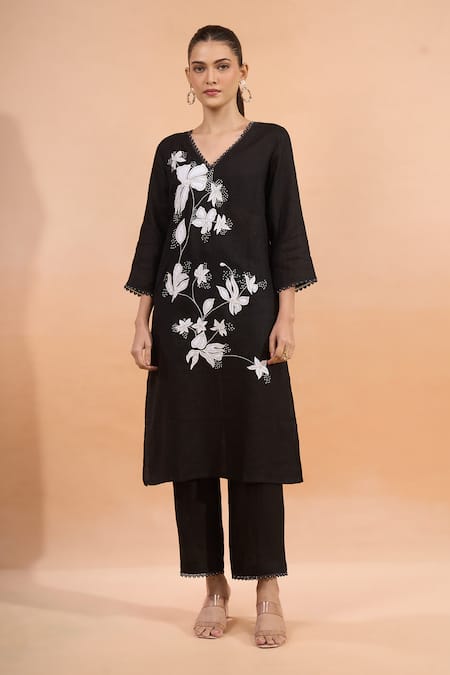 Naintara Bajaj Linen Floral Embroidered Kurta & Pant Set 