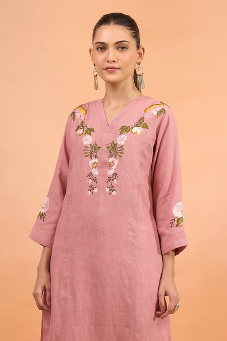 Buy_Naintara Bajaj_Pink Linen Embroidery V-neck Floral Kurta And Pant Set _Online_at_Aza_Fashions
