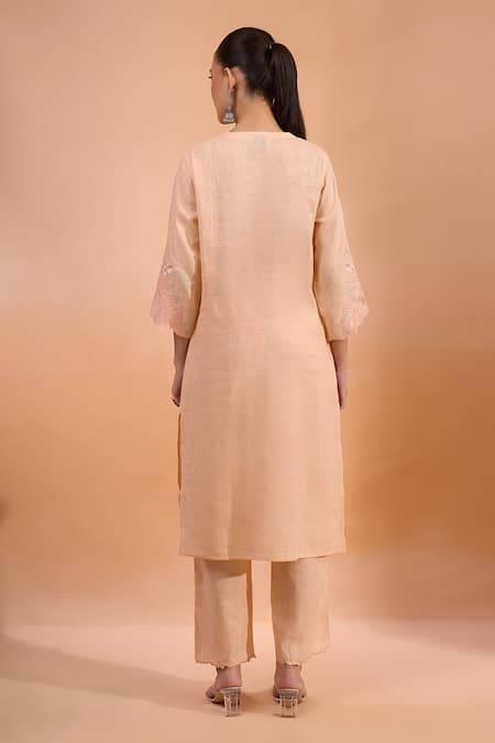 Naintara Bajaj Embroidered Scalloped Hem Kurta & Pant Set 