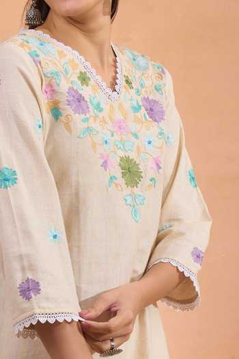 Buy Khwaab By Sanjana Lakhani Cream Linen Embroidery, Lace V-neck Kurta And Pant Set Online at Aza Fashions Buy_Khwaab By Sanjana Lakhani_Cream Linen Embroidery, Lace V-neck Kurta And Pant Set _Online_at_Aza_Fashions