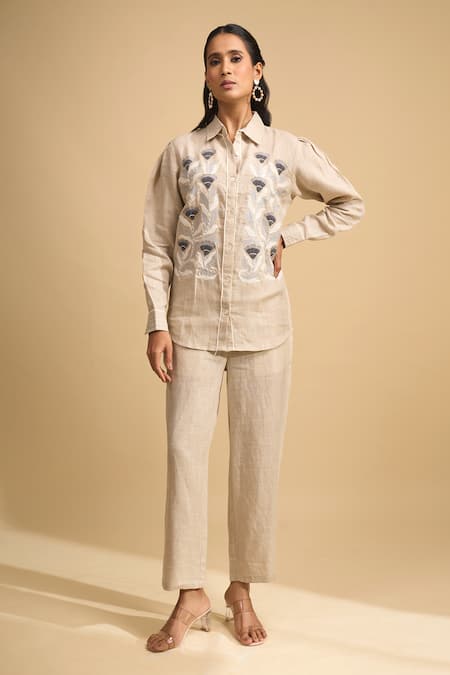 Naintara Bajaj Embroidered Kurta & Pant Set 