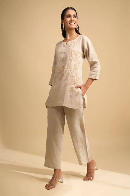 Naintara Bajaj Beige Linen Embroidery, Sequins Split V-neck Kurta And Pant Set Online at Aza Fashions Naintara Bajaj_Beige Linen Embroidery, Sequins Split V-neck Kurta And Pant Set _Online_at_Aza_Fashions