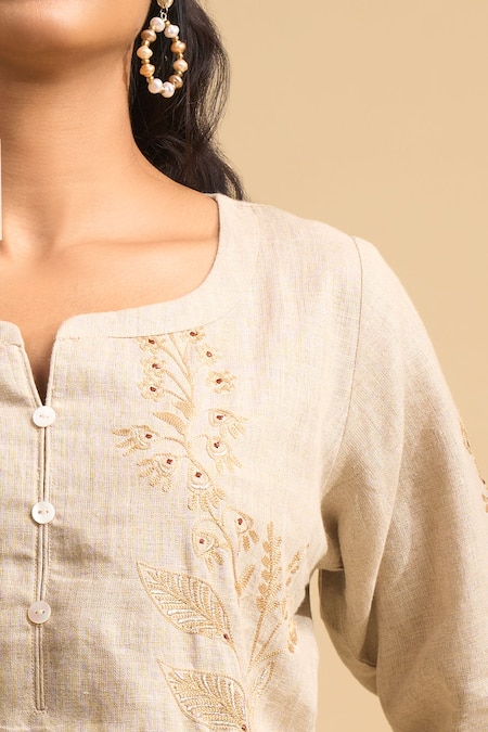 Shop Naintara Bajaj Beige Linen Embroidery, Sequins Split V-neck Kurta And Pant Set Online at Aza Fashions Shop_Naintara Bajaj_Beige Linen Embroidery, Sequins Split V-neck Kurta And Pant Set _Online_at_Aza_Fashions