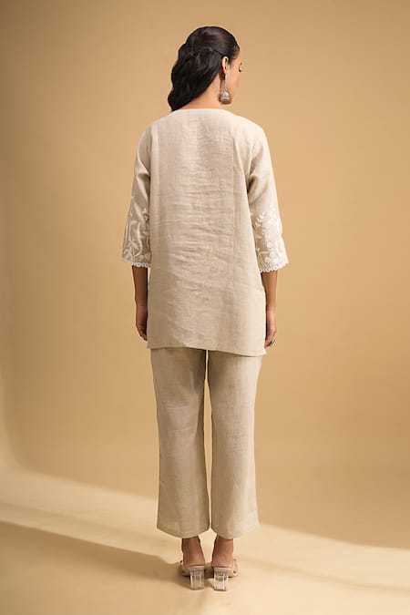 Naintara Bajaj Embroidered Linen Kurta & Pant Set