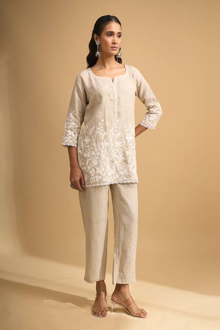 Naintara Bajaj_Beige Linen Embroidery, Lace Split V-neck Kurta And Pant Set _at_Aza_Fashions