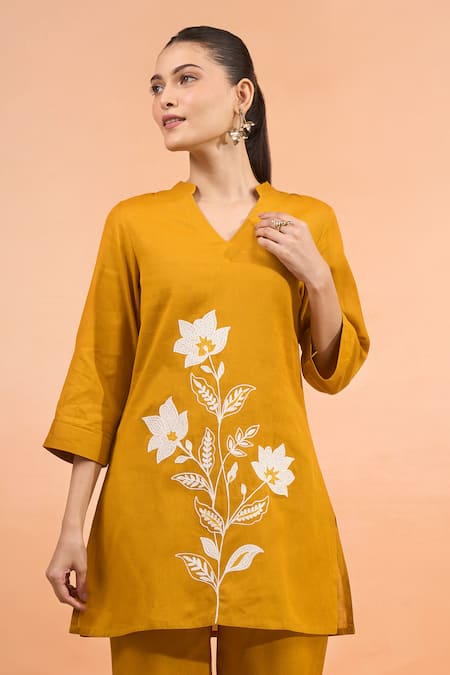 Buy_Naintara Bajaj_Mustard Cotton, Linen Embroidery Split V-neck Kurta And Pant Set _Online_at_Aza_Fashions