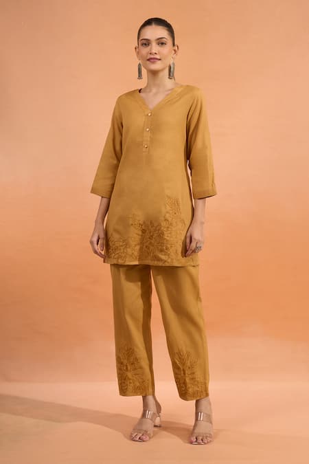 Shop Naintara Bajaj Beige Cotton, Linen Embroidery Split V-neck Kurta And Pant Set Online at Aza Fashions Shop_Naintara Bajaj_Beige Cotton, Linen Embroidery Split V-neck Kurta And Pant Set _Online_at_Aza_Fashions