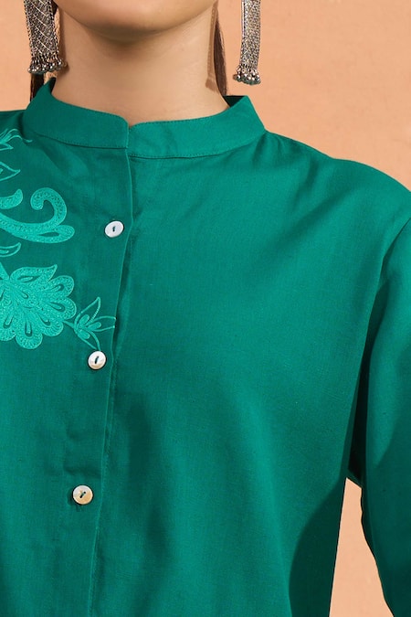 Naintara Bajaj Green Cotton, Linen Embroidery Mandarin Collar Kurta And Pant Set Online at Aza Fashions Naintara Bajaj_Green Cotton, Linen Embroidery Mandarin Collar Kurta And Pant Set _Online_at_Aza_Fashions