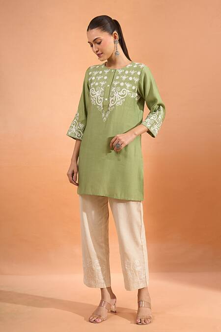 Buy Naintara Bajaj Green Embroidery, Metallic Thread Round Neck Kurta Online at Aza Fashions Buy_Naintara Bajaj_Green Embroidery, Metallic Thread Round Neck Kurta _Online_at_Aza_Fashions