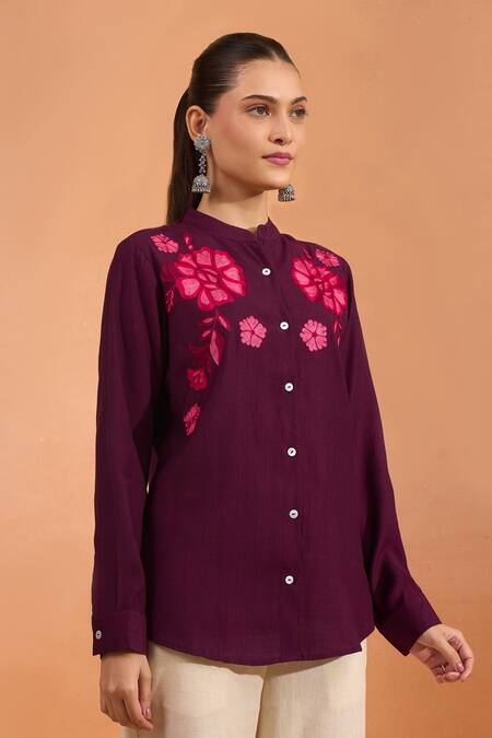 Naintara Bajaj_Wine Embroidery Mandarin Collar Floral Full Sleeve Kurta _Online_at_Aza_Fashions