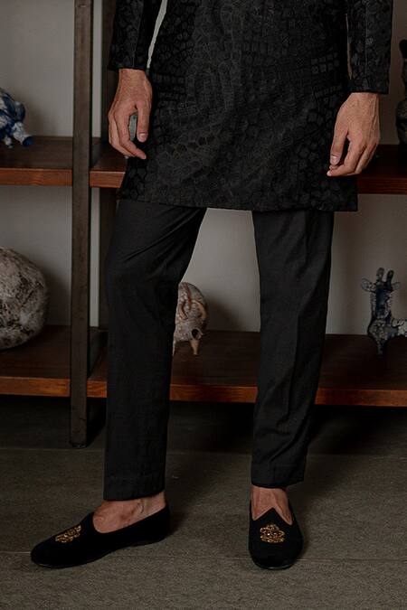 Mishru Black Chanderi Embroidery Khari Kurta Set Online at Aza Fashions Mishru_Black Chanderi Embroidery Khari Kurta Set _Online_at_Aza_Fashions