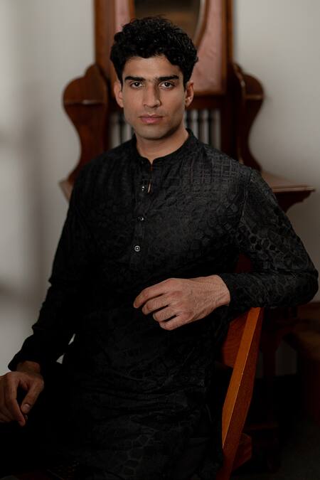 Buy Mishru Black Chanderi Embroidery Khari Kurta Set Online at Aza Fashions Buy_Mishru_Black Chanderi Embroidery Khari Kurta Set _Online_at_Aza_Fashions